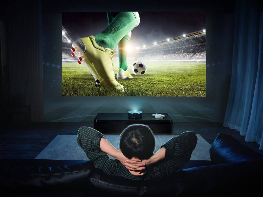 long throw projectors