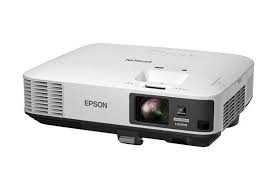 long throw projectors